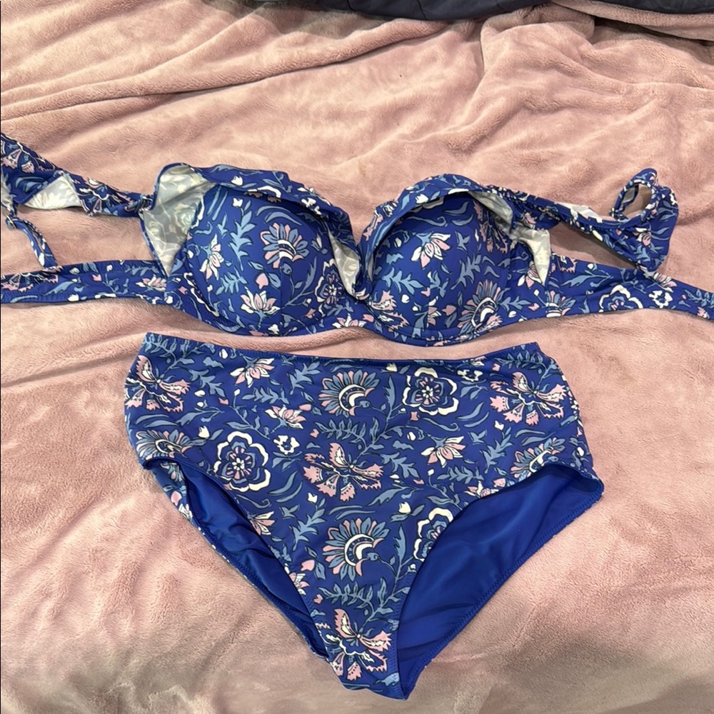 Vineyard Vines Floral Bikini Set